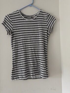 Max Studio Black & White Striped Short-Sleeve Ribbed Tee